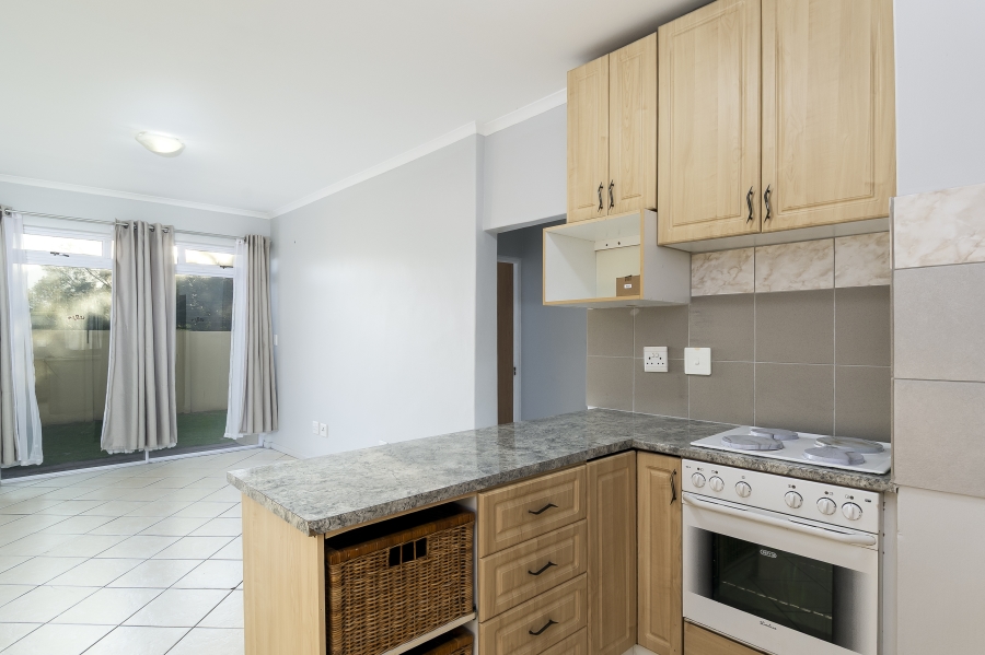 2 Bedroom Property for Sale in Gordons Bay Central Western Cape